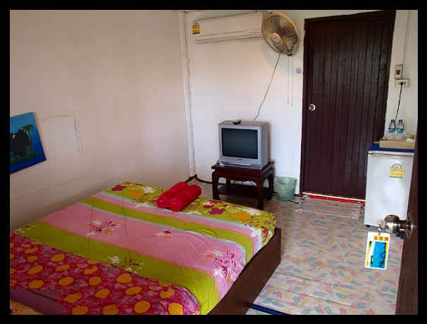 120338504E0ECDAF19212B