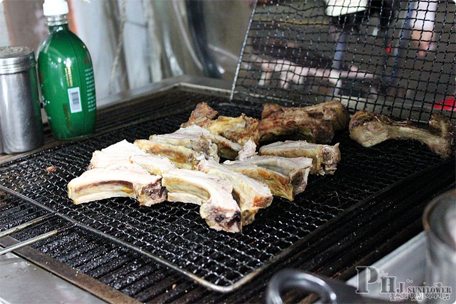 신당맛집/중구맛집-연탄불에 구워 더욱더 맛있는 등갈비의 맛집을 가보니..-연탄창고