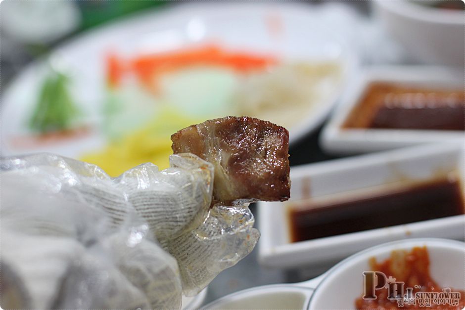 신당맛집/중구맛집-연탄불에 구워 더욱더 맛있는 등갈비의 맛집을 가보니..-연탄창고