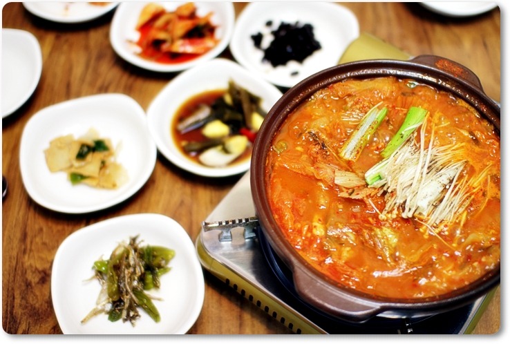 맛나김치찌개 이미지