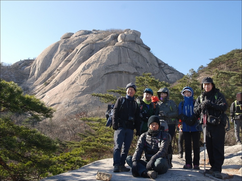 2011.12.17 (토) 산과야생화 카페 삼각산 숨은벽 송년산행의 날에...