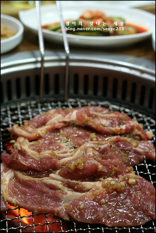 돈돼지삼겹살 이미지