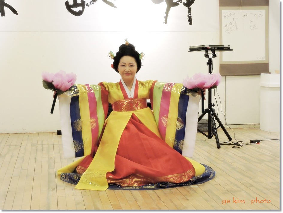 석다담소 (石茶談笑) 개장식장에서 ,,,