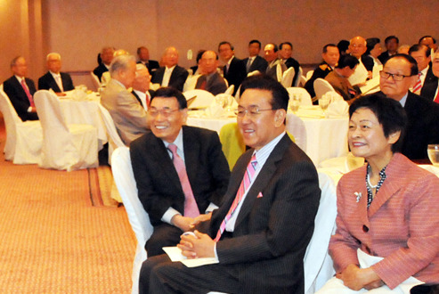 245F834B538FA6300E8CF4