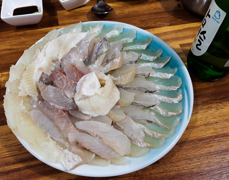 칠암횟집 이미지