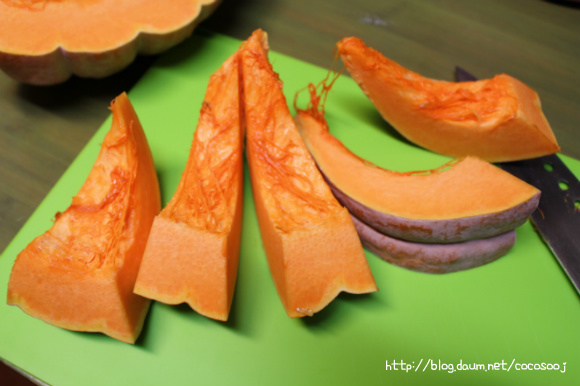 꽁꽁 얼어버린날... 따끈한 호박죽으로 몸을 녹이세요~