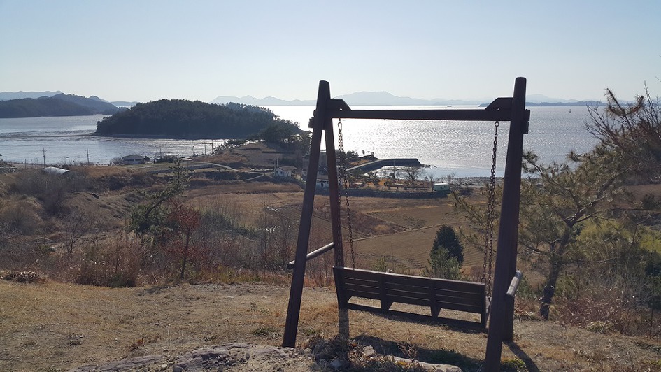 전망좋은곳에서 커피를 마실수있는 특권 여수 ( 산토리니) 커피숖 ,,,