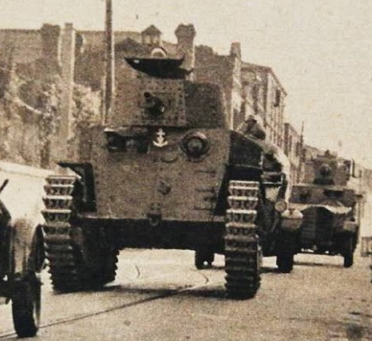 중국 상하이 침략에 처음 사용한 일본 해군 육전대 89식 이고 전차  Japan Special Naval Landing Force first used I-Go Tank invaded Shanghai China
